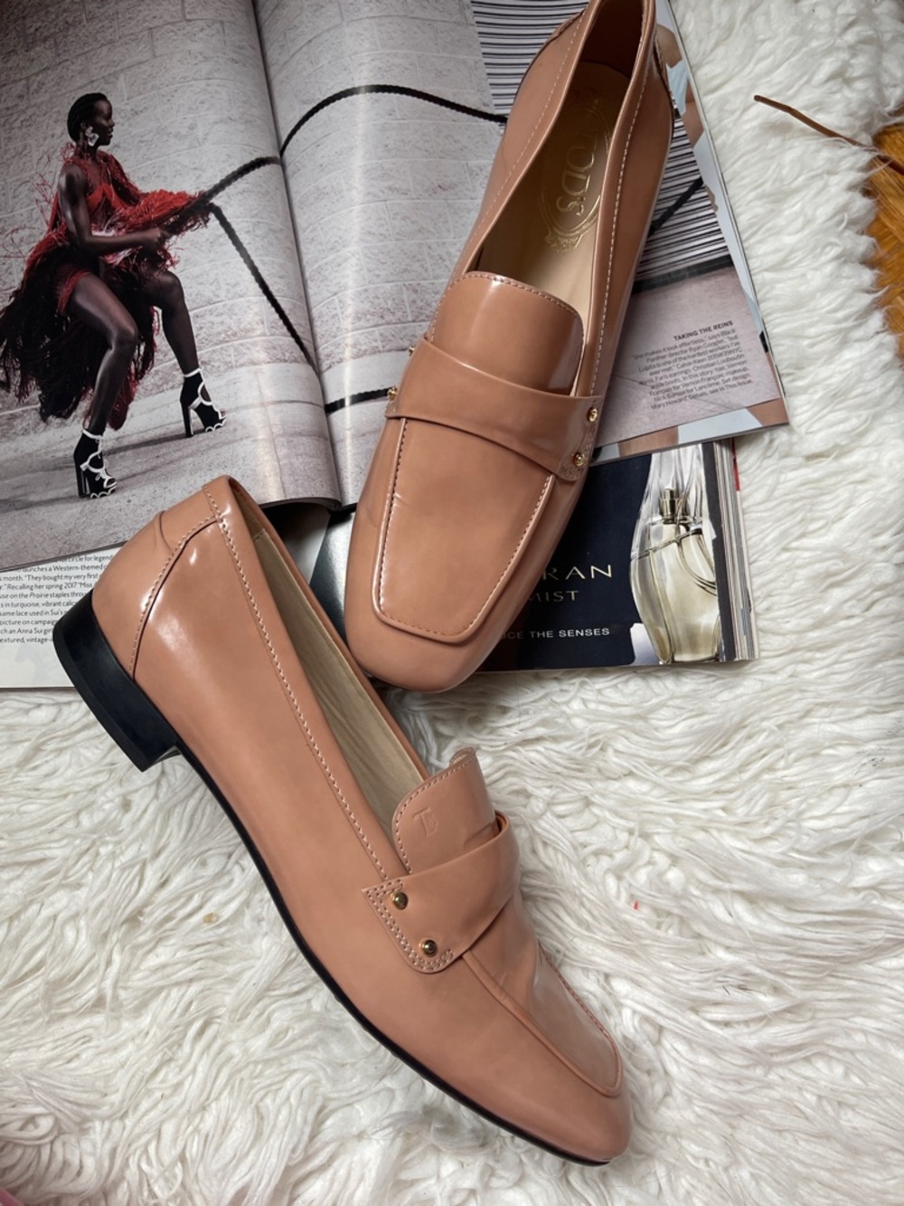Tod's patent leather loafers Classic Tan  Women's Stylish Penny Loafers